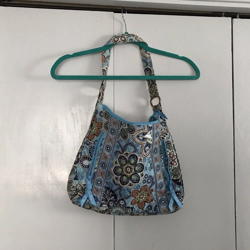 Vera Bradley Lisa B Bali Blue Shoulder Bag Hobo Style Tote Shoulder Bag Aged Wel